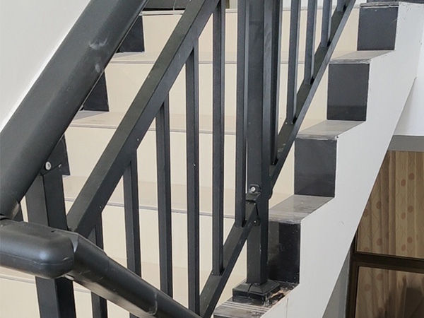 室內(nèi)樓梯護欄