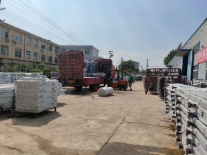 金用護欄2020年7月20日鋅鋼陽臺欄桿裝車發(fā)貨！