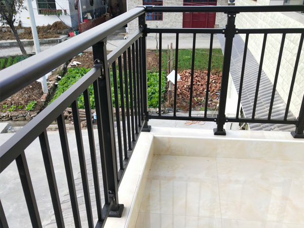 陽臺護欄種類分類 陽臺護欄種類分類