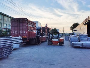 金用護(hù)欄2020年8月16日鋅鋼陽臺護(hù)欄裝車發(fā)貨！