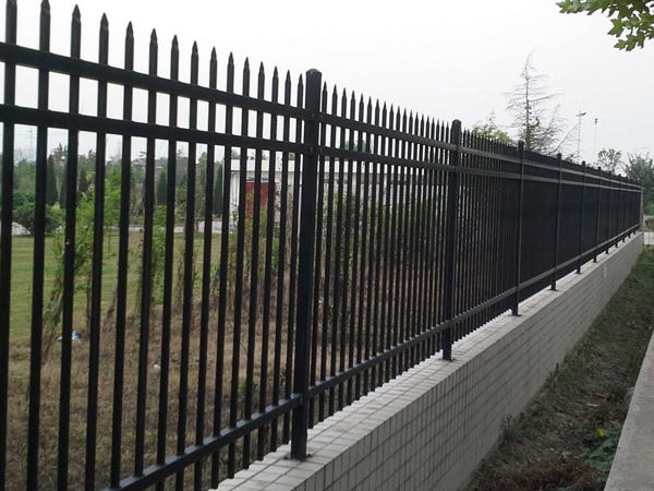 鋅鋼柵欄廠家哪里找？