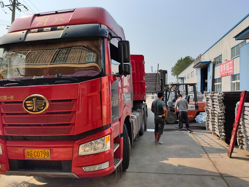 金用護(hù)欄2020年9月8日鋅鋼陽(yáng)臺(tái)護(hù)欄發(fā)貨！