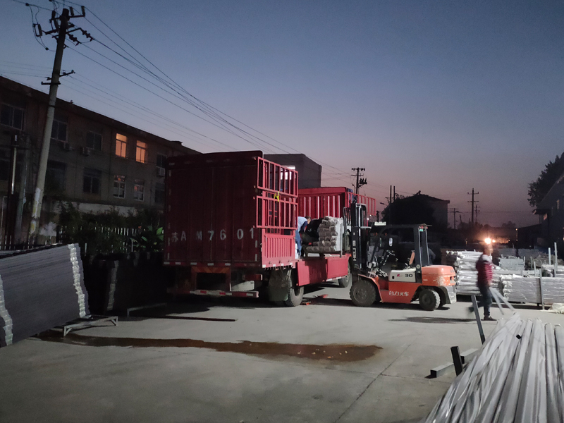 金用護欄2020年10月23日鋅鋼陽臺護欄發貨! 金用護欄2020年10月23日鋅鋼陽臺護欄發貨!