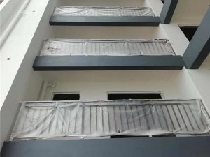 選擇鋅鋼陽(yáng)臺(tái)護(hù)欄三大理由! 選擇鋅鋼陽(yáng)臺(tái)護(hù)欄三大理由!