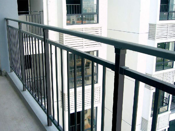 鋅鋼護欄一般能用多久? 鋅鋼護欄一般能用多久?