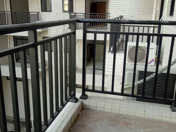 鋅鋼護欄一般多高才合適? 鋅鋼護欄一般多高才合適?