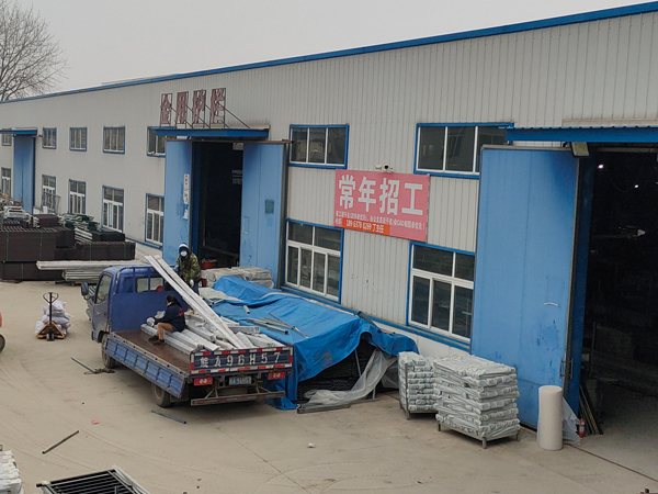 金用護欄2020年1月5日鋅鋼陽臺護欄發貨！