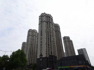 合肥春暉園小區陽臺護欄、樓梯扶手定制