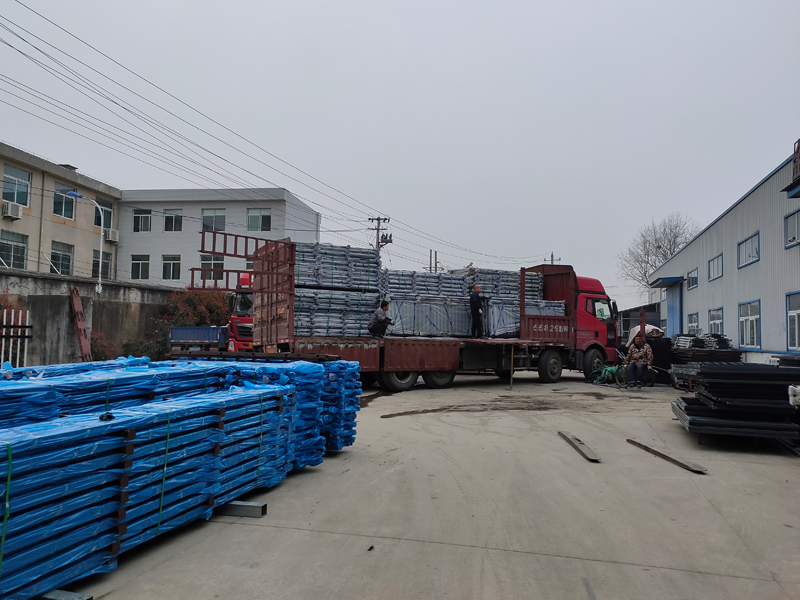 金用護(hù)欄2021年3月16日陽臺(tái)護(hù)欄發(fā)貨! 金用護(hù)欄2021年3月16日陽臺(tái)護(hù)欄發(fā)貨!