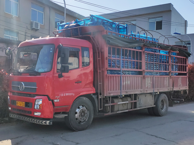 金用欄桿2021年3月22日陽(yáng)臺(tái)欄桿發(fā)貨！