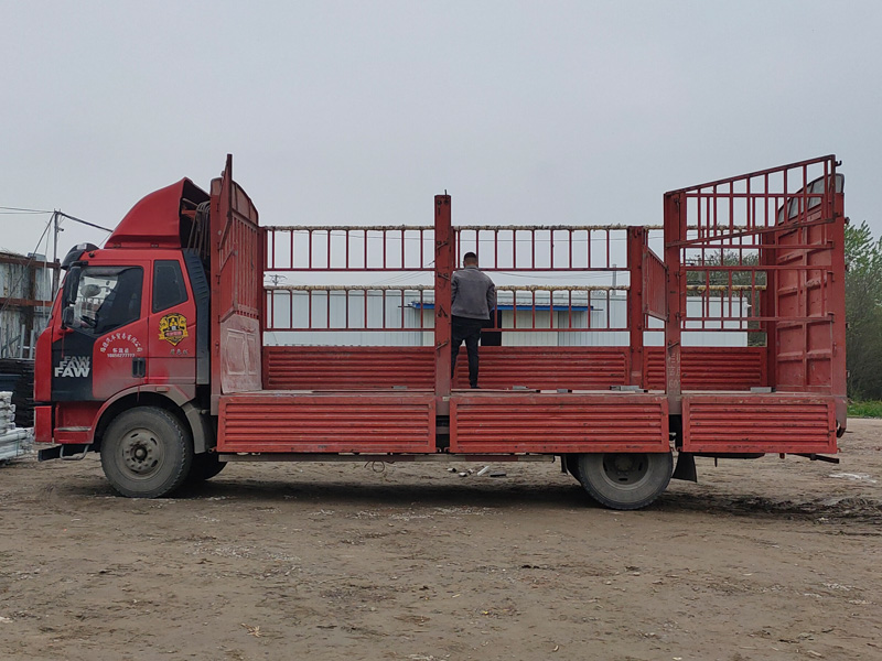 金用護欄2021年4月12日鋅鋼連廊欄桿發(fā)貨! 金用護欄2021年4月12日鋅鋼連廊欄桿發(fā)貨!