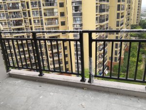 采購(gòu)陽(yáng)臺(tái)護(hù)欄,這三個(gè)小細(xì)節(jié)一定要了解! 采購(gòu)陽(yáng)臺(tái)護(hù)欄,這三個(gè)小細(xì)節(jié)一定要了解!