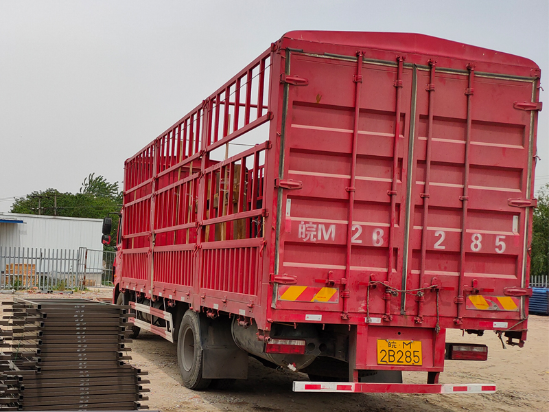 金用護(hù)欄2021年5月7日鋅鋼陽臺護(hù)欄發(fā)貨! 金用護(hù)欄2021年5月7日鋅鋼陽臺護(hù)欄發(fā)貨!