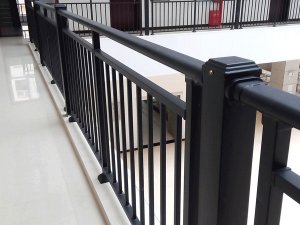 快速辨別鋅鋼護(hù)欄質(zhì)量好壞的兩個(gè)方法 快速辨別鋅鋼護(hù)欄質(zhì)量好壞的兩個(gè)方法