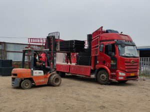 金用護欄2021年5月13日鋅鋼百葉窗發貨！