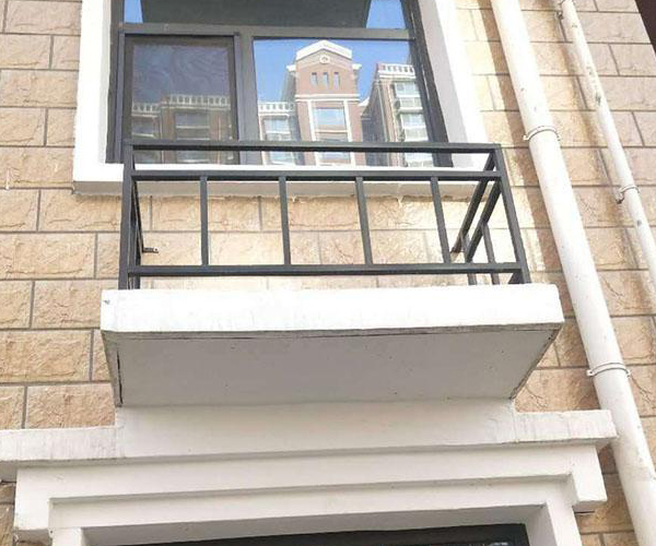 空調護欄有哪些材質? 空調護欄有哪些材質?