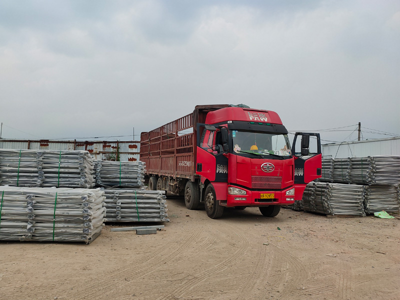 金用護(hù)欄2021年7月17日鋅鋼陽(yáng)臺(tái)護(hù)欄發(fā)貨! 金用護(hù)欄2021年7月17日鋅鋼陽(yáng)臺(tái)護(hù)欄發(fā)貨!