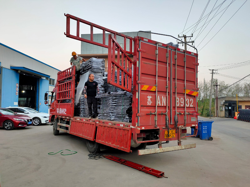 金用護欄2021年9月22日鋅鋼護窗欄桿發貨！