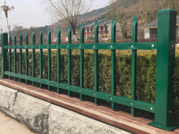 草坪護欄圖片大全 草坪護欄圖片大全