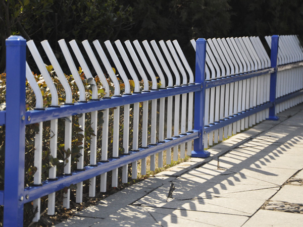 草坪護欄圖片大全 草坪護欄圖片大全