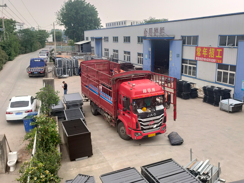 金用護(hù)欄2023年5月12日鋅鋼飄窗護(hù)欄裝車發(fā)貨! 金用護(hù)欄2023年5月12日鋅鋼飄窗護(hù)欄裝車發(fā)貨!