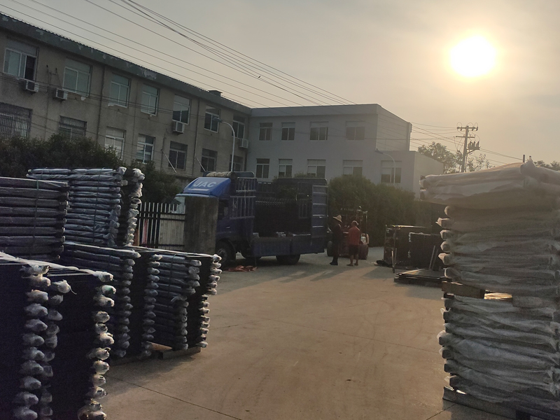 2023年6月20日鋅鋼圍墻護欄裝車發貨！