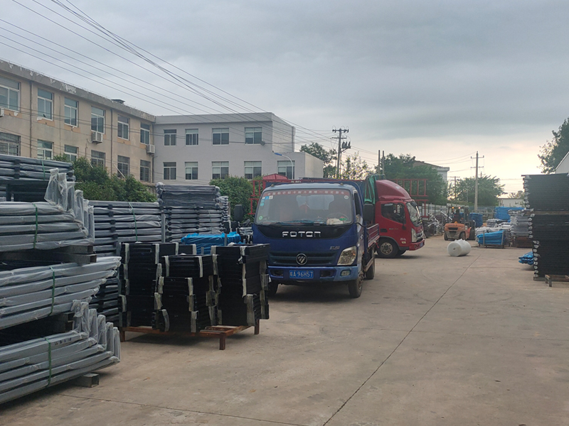 2023年7月4日鋅鋼飄窗護欄裝車發貨! 2023年7月4日鋅鋼飄窗護欄裝車發貨!