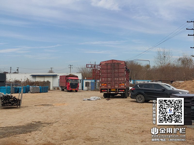 2023年12月12日鋅鋼飄窗護(hù)欄裝車發(fā)貨！