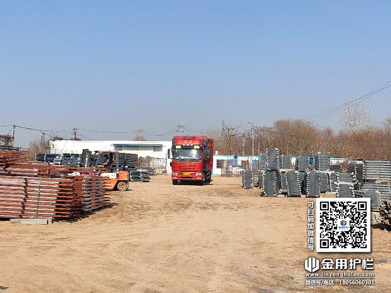 2024年1月13日鋅鋼百葉窗裝車發(fā)貨！