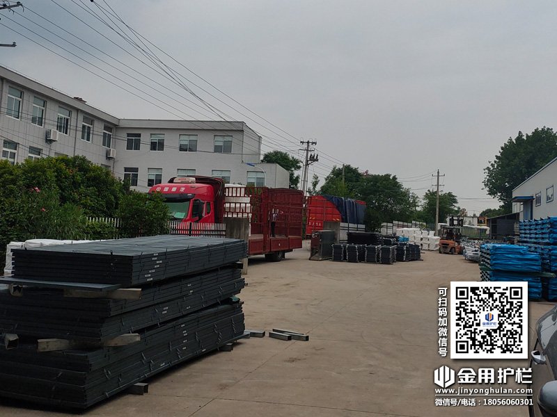 2024年6月5日鋅鋼飄窗欄桿裝車發(fā)貨！