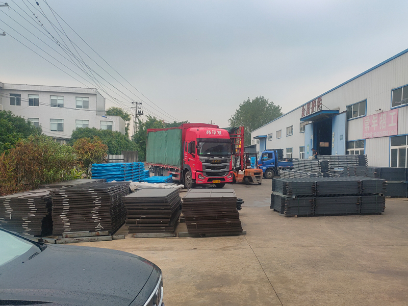 2024年8月19日鋅鋼圍墻護欄裝車發貨！