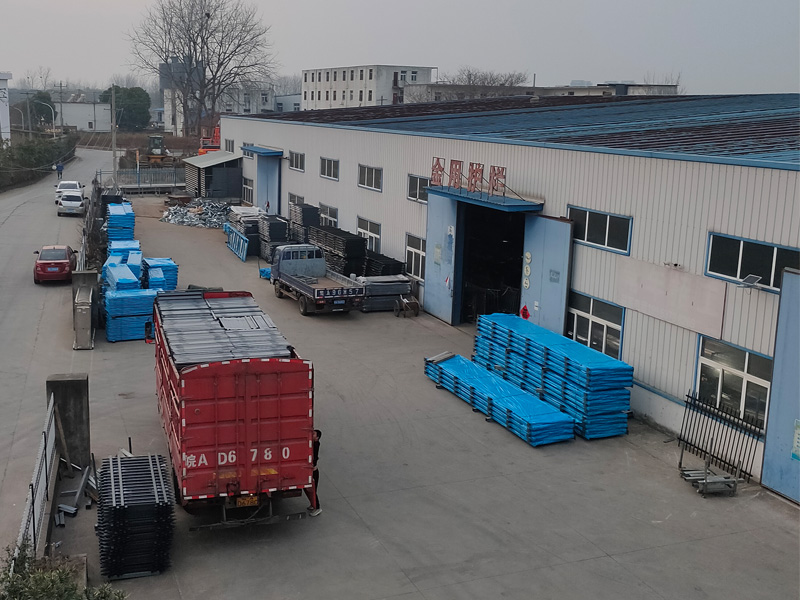 2025年3月11日鋁合金百葉窗裝車發貨！