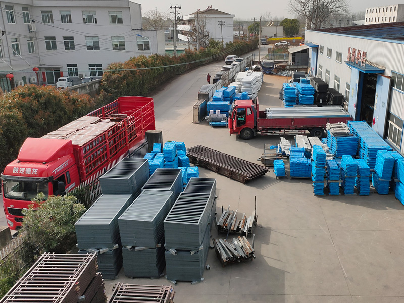 2025年3月24日鋁合金百葉窗裝車發(fā)貨! 2025年3月24日鋁合金百葉窗裝車發(fā)貨!