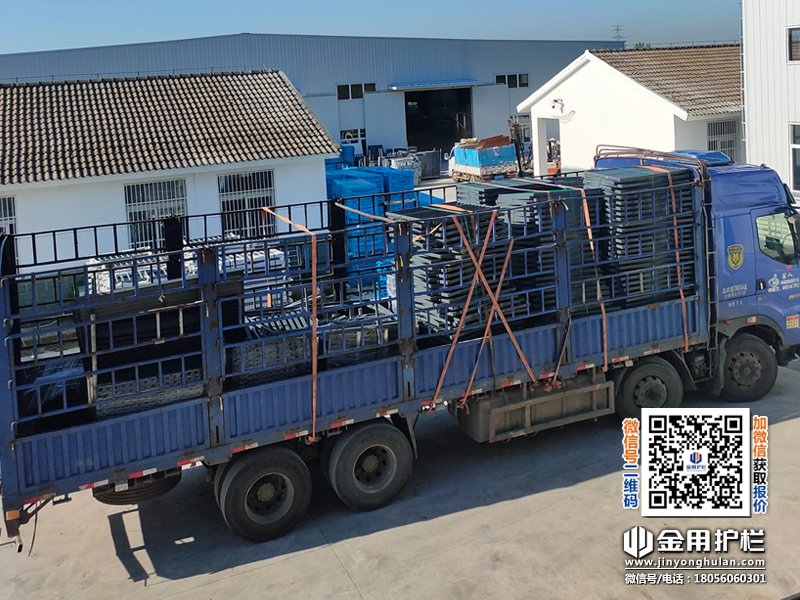 2025年8月16日鋅鋼百葉窗裝車發(fā)貨！