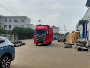 2025年9月23日鋅鋼百葉窗裝車(chē)發(fā)貨！