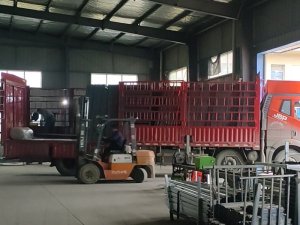 2025年9月30日鋅鋼百葉窗裝車(chē)發(fā)貨！